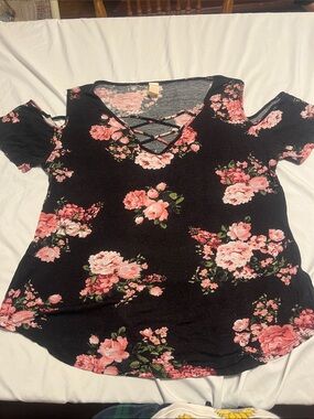 Women's Black Floral Cold-Shoulder V-Neck Tee with Pink Roses E.L.H. Studio